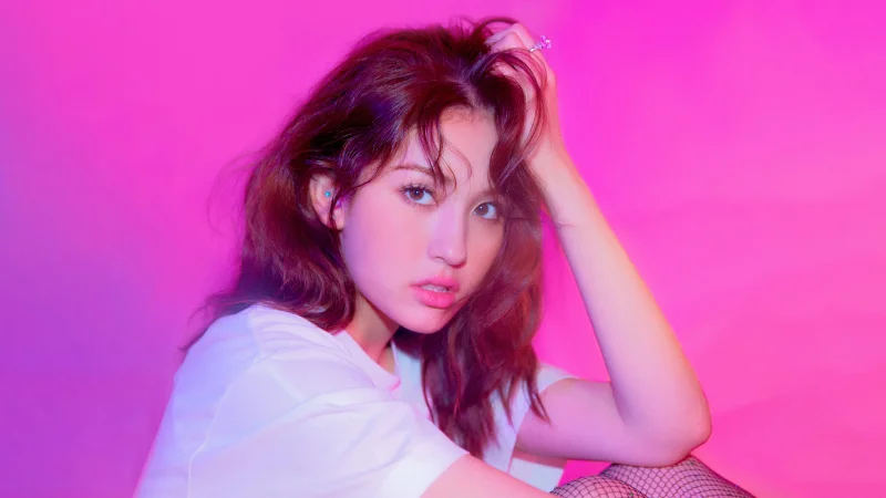 Jeon Somi - Outta My Head 8K Wallpaper