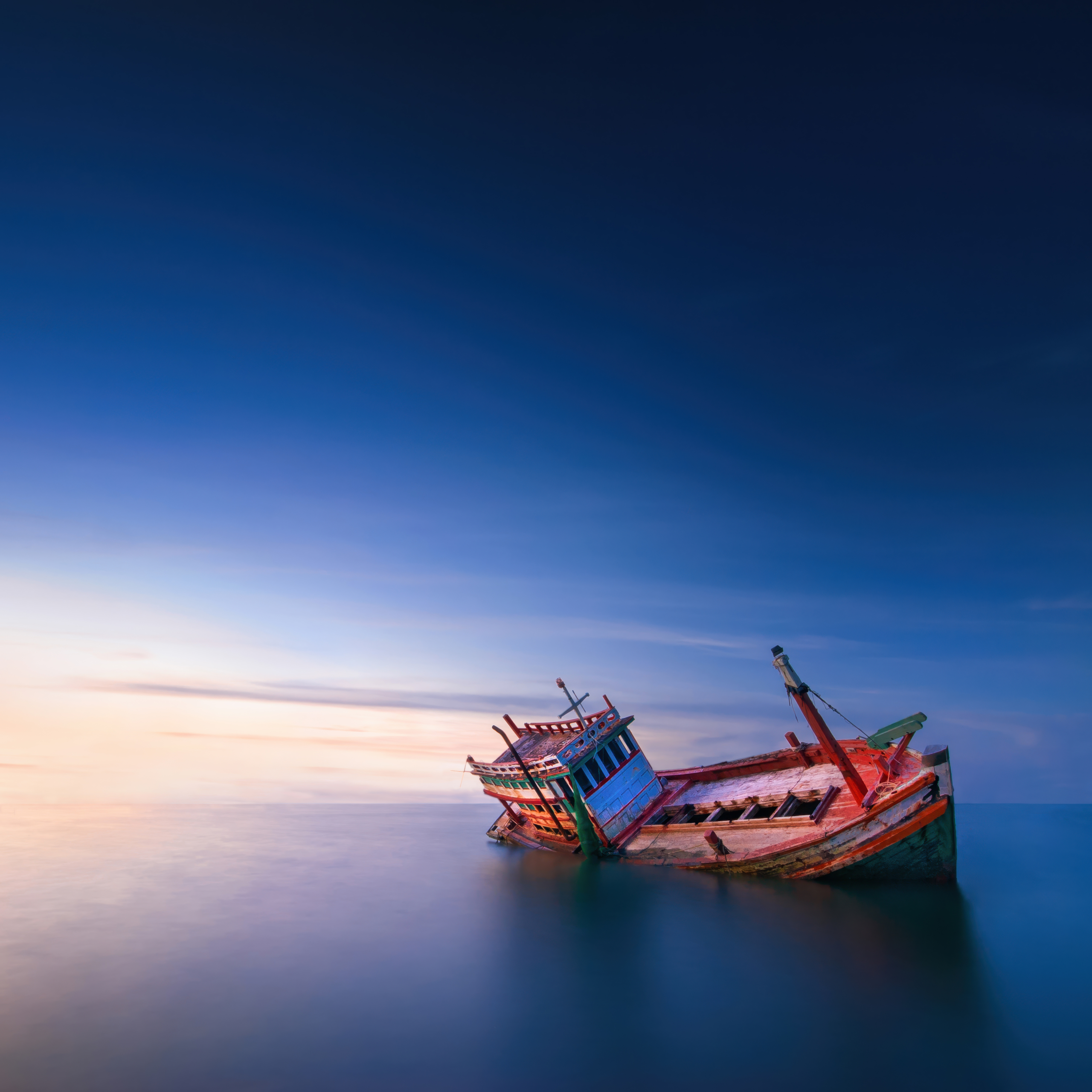 Abandoned Fishing boat Wallpaper