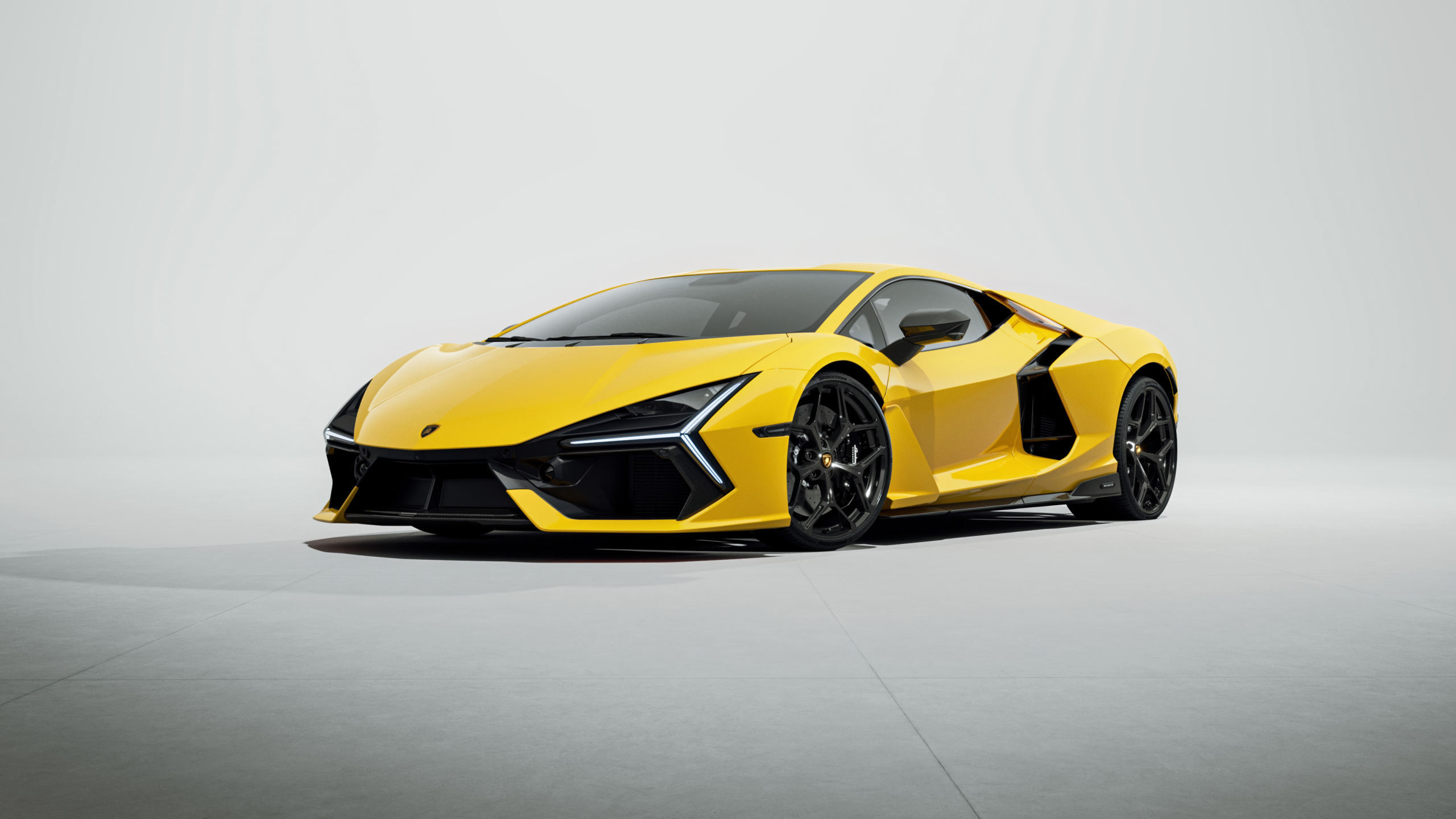 Lamborghini Revuelto Giallo Inti Wallpaper