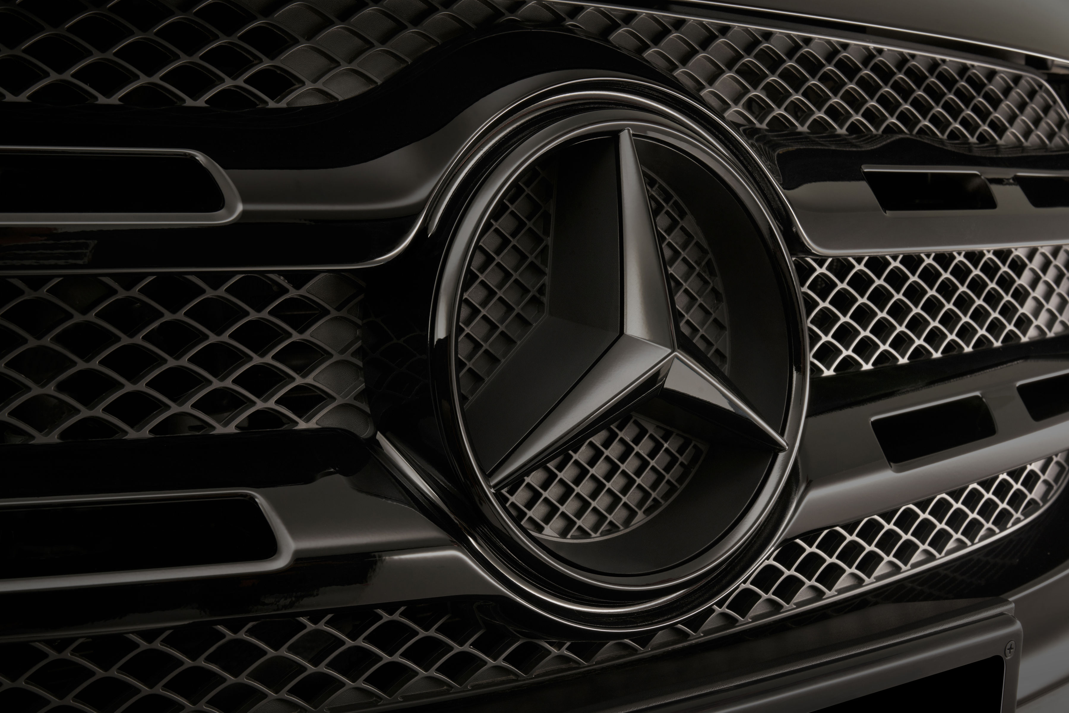 Mercedes Benz X Class Logo Wallpaper