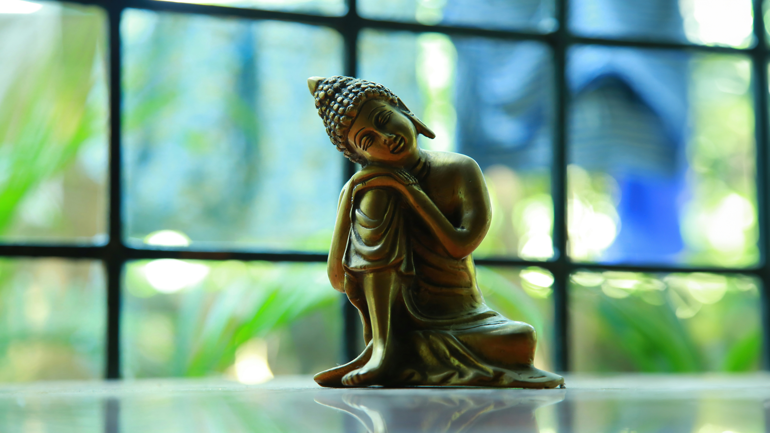 Antique Buddha Idol Wallpaper