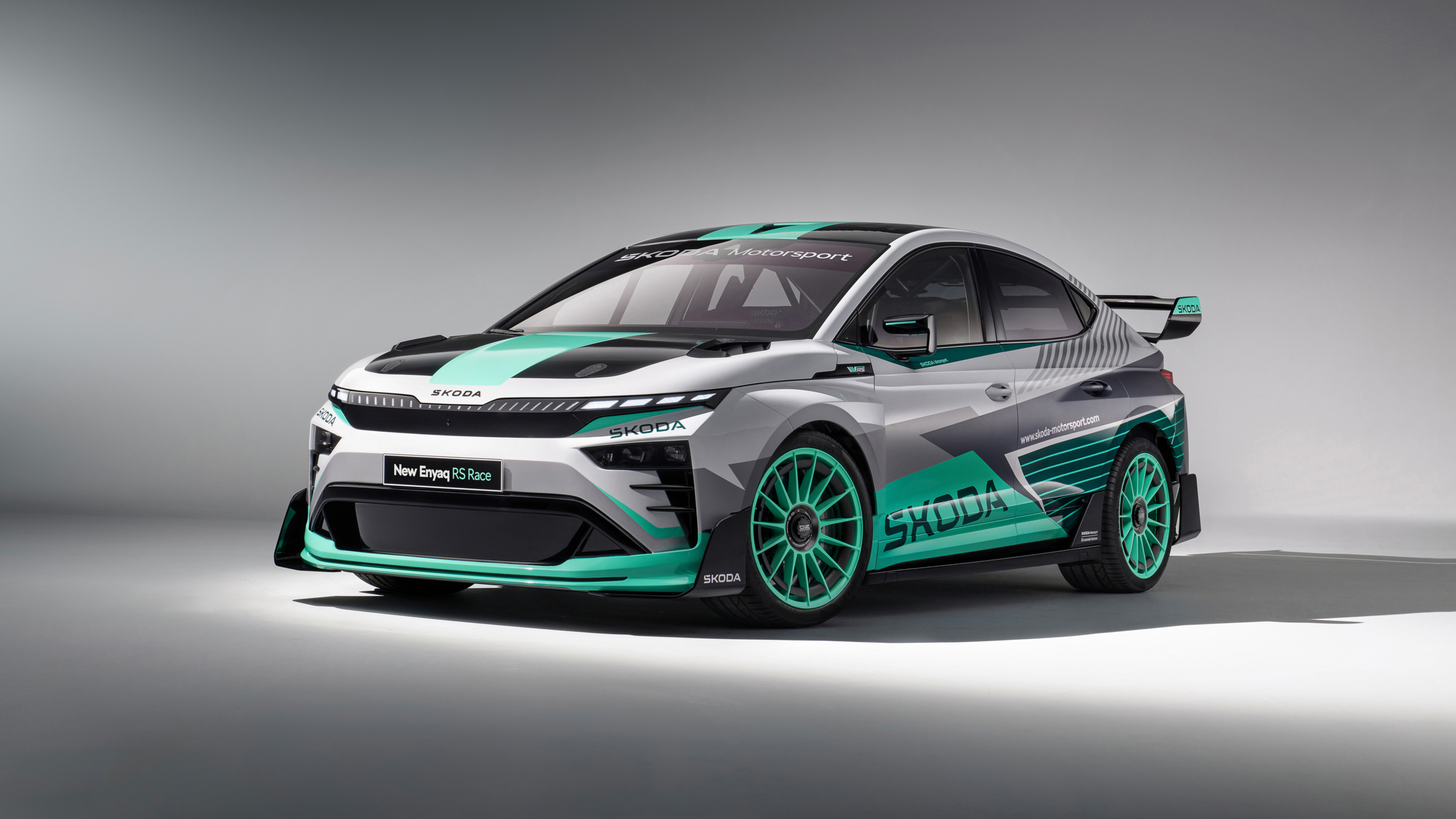 Skoda Enyaq RS Race 2025 Wallpaper