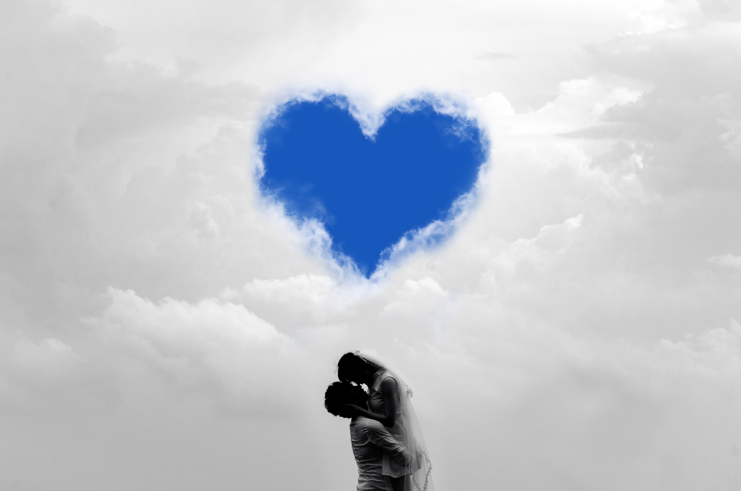 Love couple Cloudy Sky Wallpaper