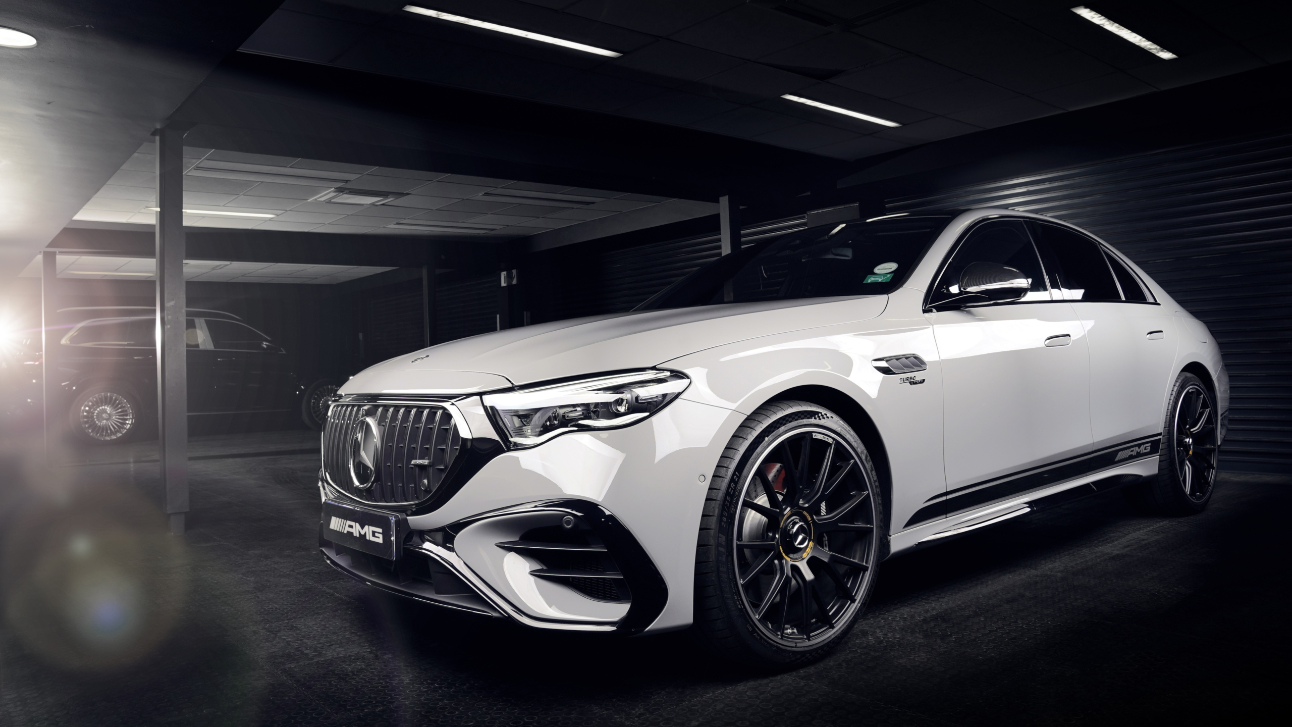 Mercedes-AMG E 53 HYBRID 4MATIC+ Edition 1 Wallpaper