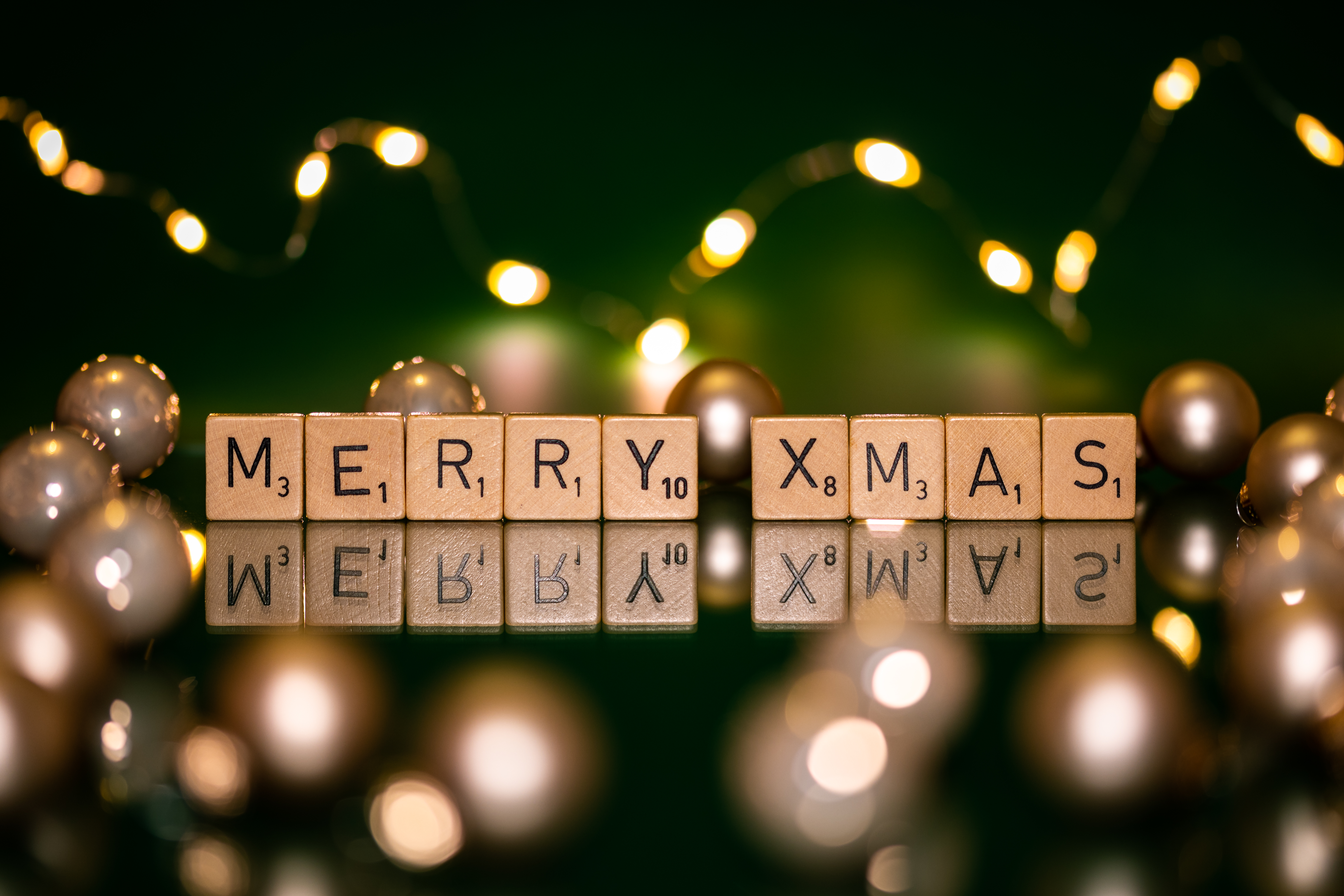 Merry Xmas Scrabble letters Wallpaper